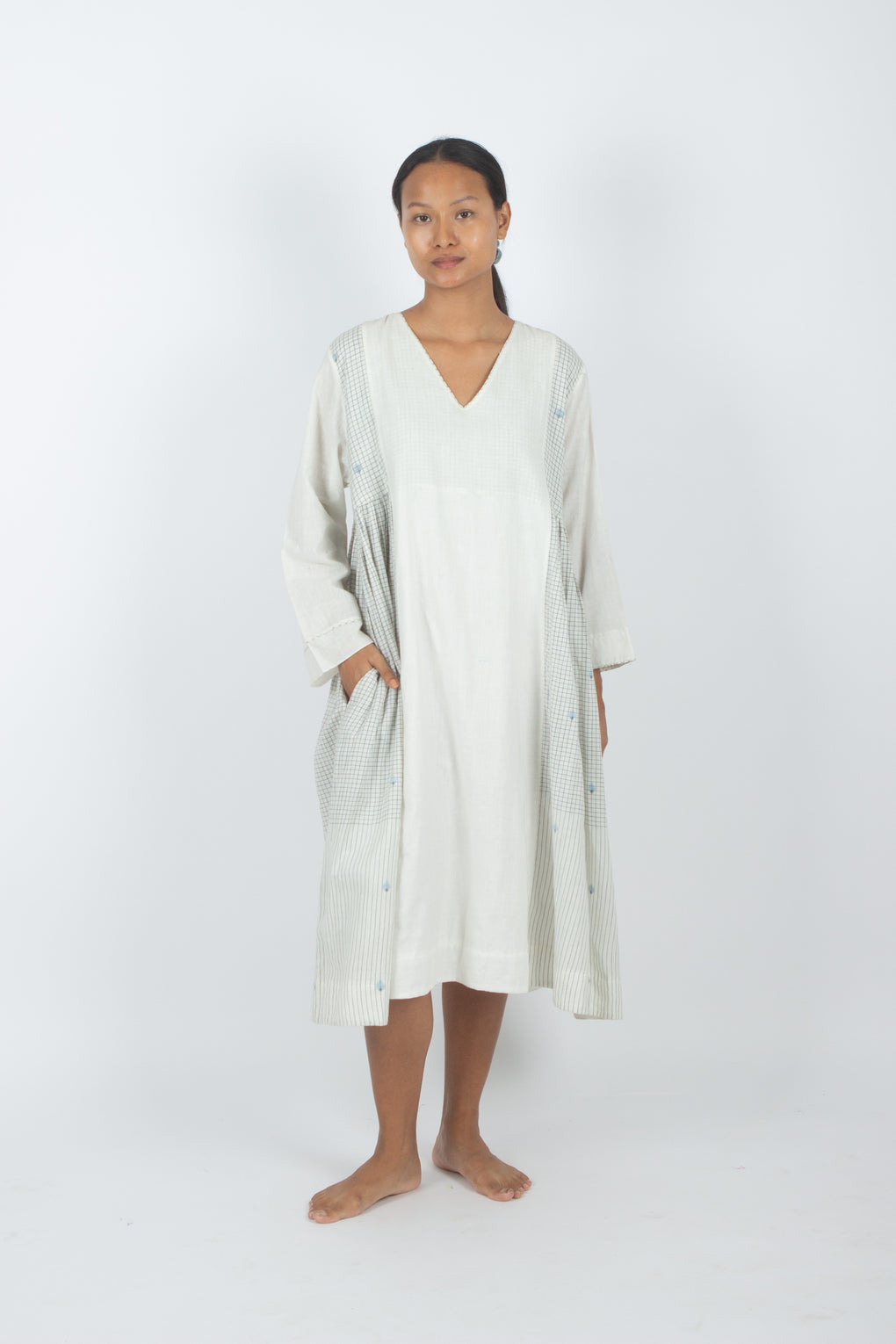 Cusia - Timeless Relax Fit White Jamdani Dress