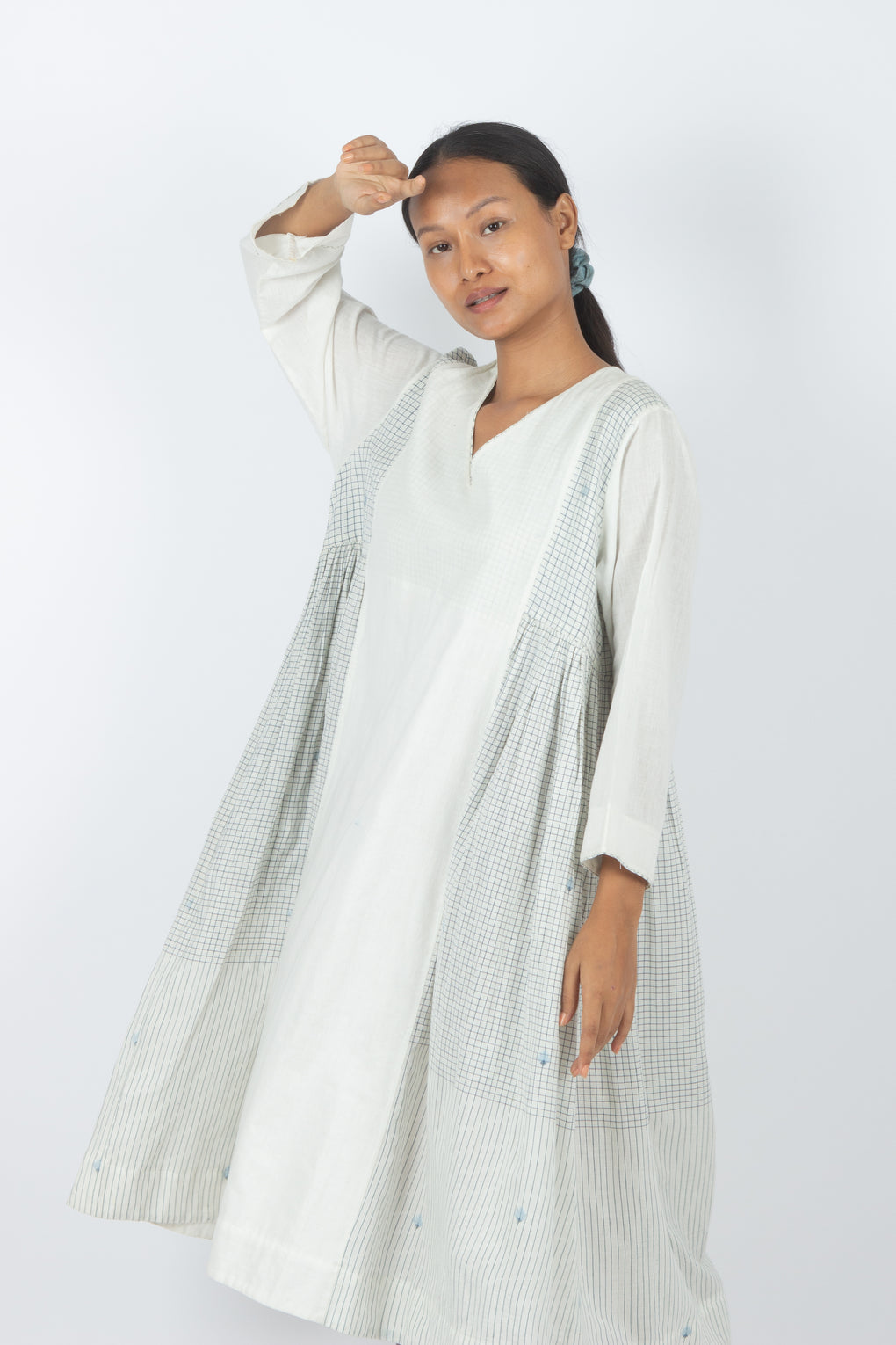 Cusia - Timeless Relax Fit White Jamdani Dress