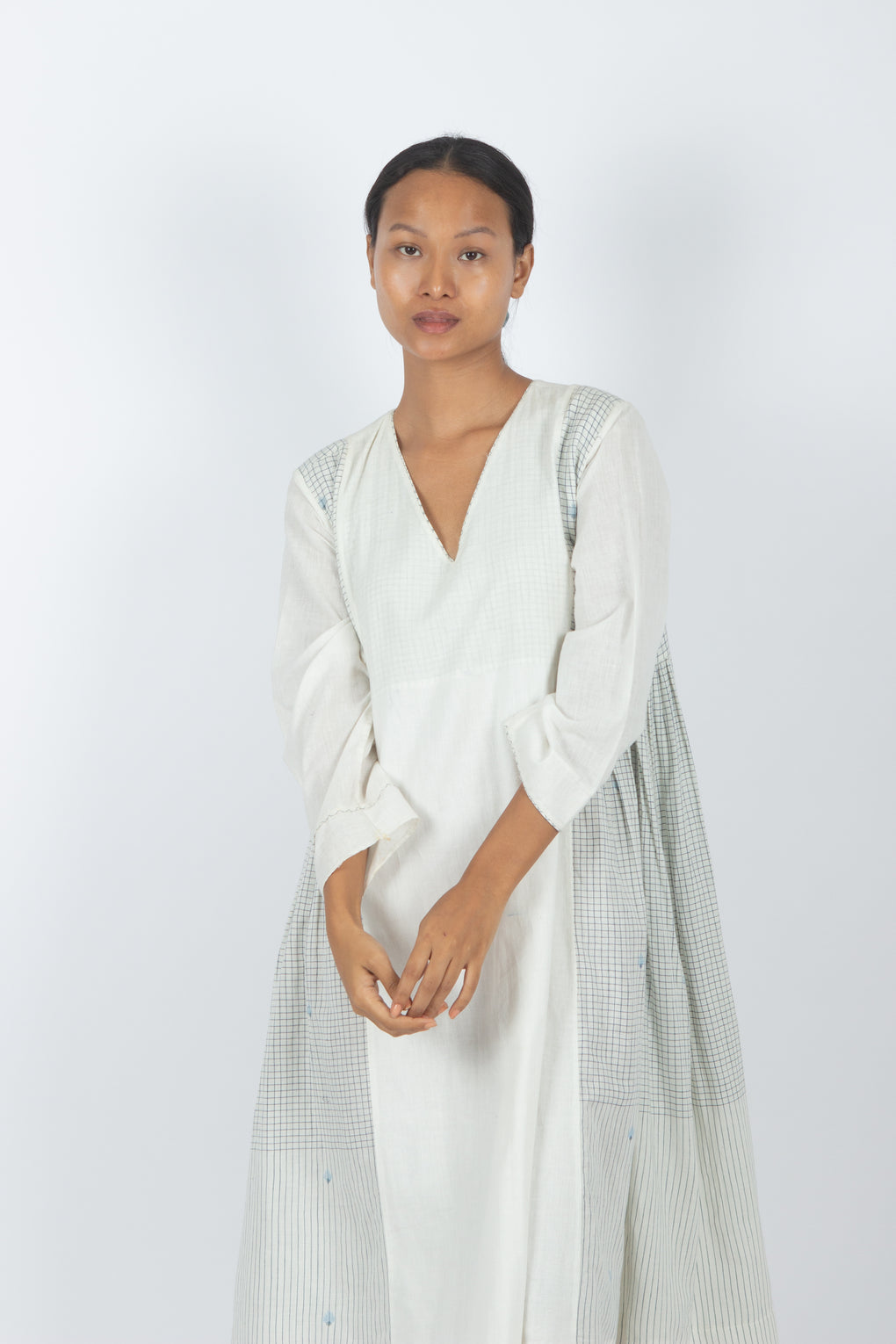 Cusia - Timeless Relax Fit White Jamdani Dress