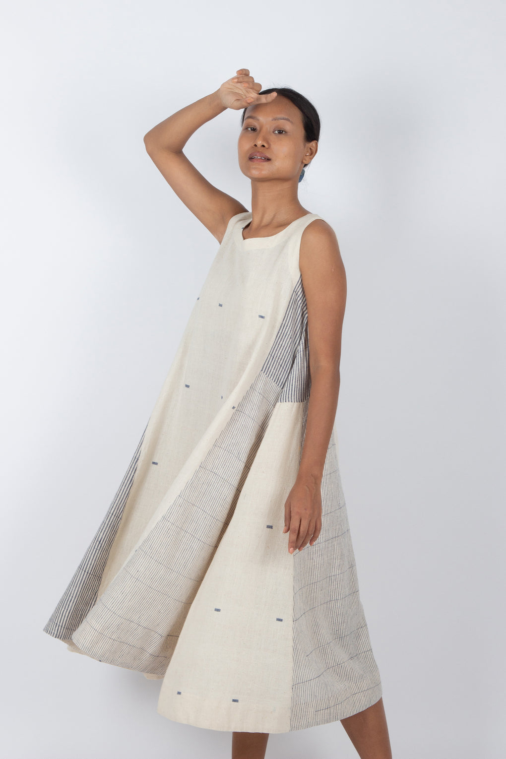 Kitadaitō - Handwoven Organic Cotton Sleeveless Dress