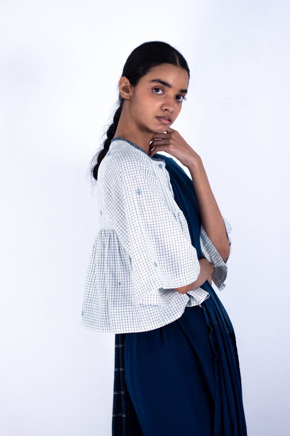 Neel - Indigo Jamdani saree - Karnam